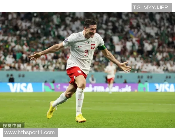 本赛季多库为俱乐部和国家队贡献十球六助攻展现出色状态